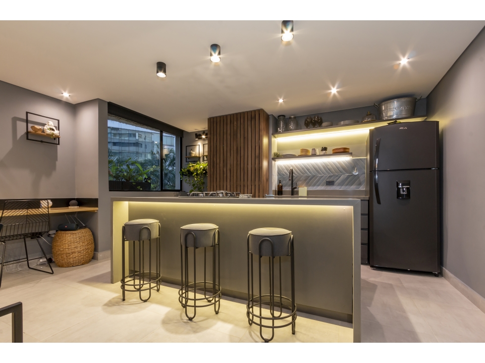 Elegante apartamento en El Poblado / Cama King / AC — foto 3