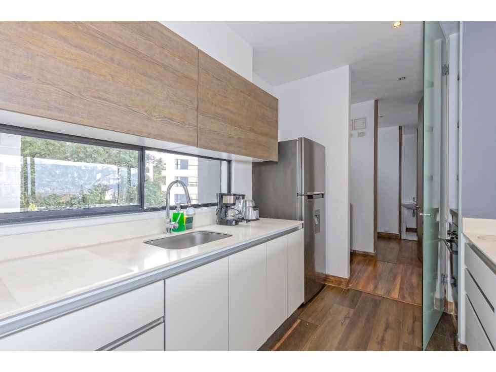 Elegante y Espacioso Apartamento Cerca al Tesoro — foto 4