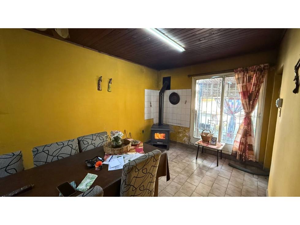 Casa amplia en Venta en Barrio Los Paraisos - Lujan - 6