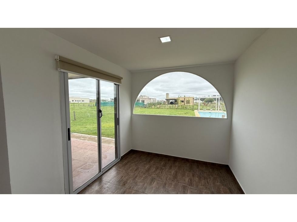 UF G2 Casa con Pileta en Barrio Cerrado Los Juncos en Alquiler — foto 5