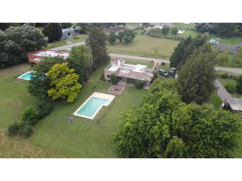Hermosa Casa de campo en Venta en Barrio Santa Catalina — foto 2