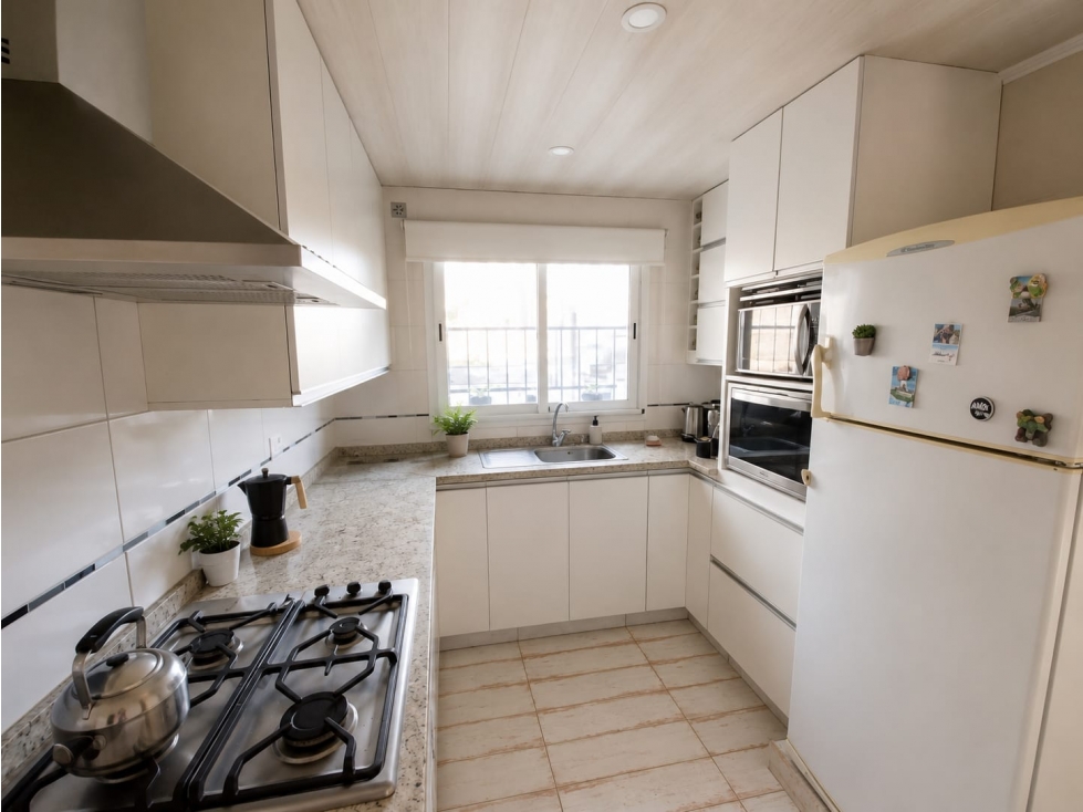 casa de 5 ambientes en venta en el ingreso a Jauregui - Lujan - 3