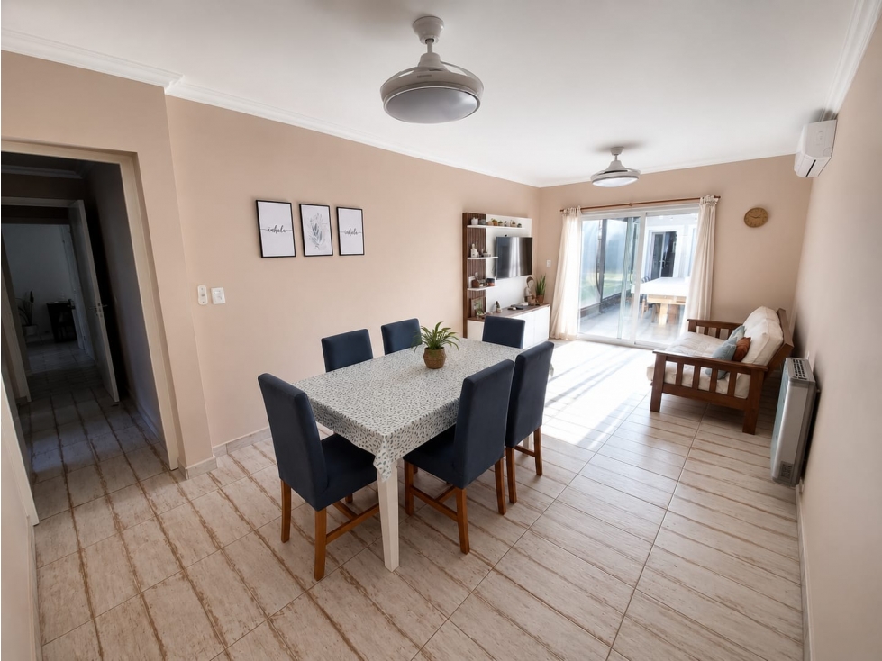 casa de 5 ambientes en venta en el ingreso a Jauregui - Lujan - 2