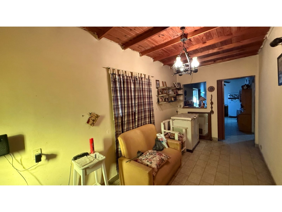 Casa amplia en Venta en Barrio Los Paraisos - Lujan - 3