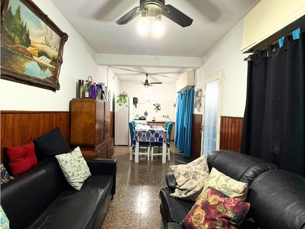 casa en esquina centrica en venta — foto 5