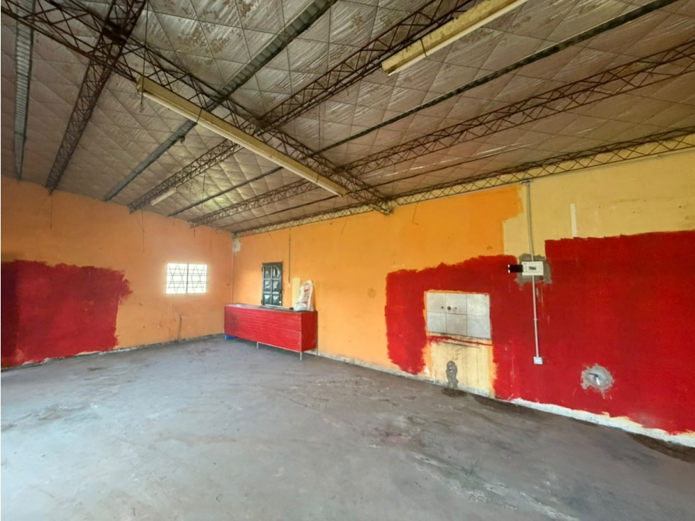 Amplio Lote con local comercial en Venta en el Juan 23 - 3