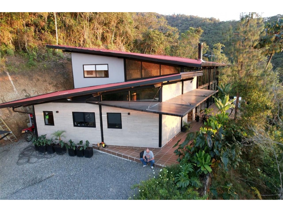 FINCA EN PARCELACION EN LA CEJA SECTOR YARUMO, DOS CASA Y UNA BODEGA — foto 2