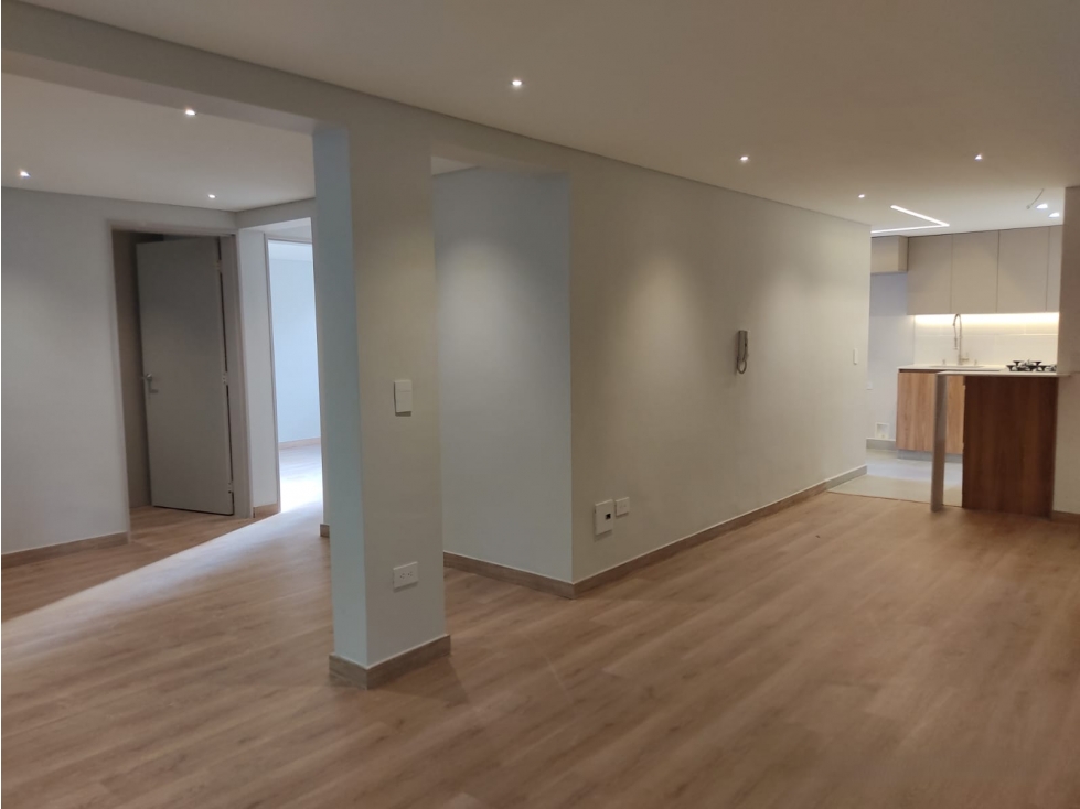 APARTAMENTO REMODELADO 100% BELEN FATIMA — foto 2