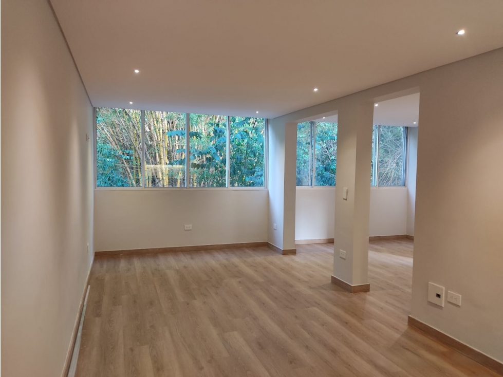 APARTAMENTO REMODELADO 100% BELEN FATIMA — foto 4