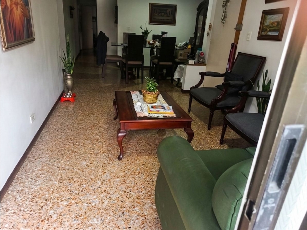APARTAMENTO EN LAURELES PARA VENTA OPORTUNIDAD UNICA — foto 2