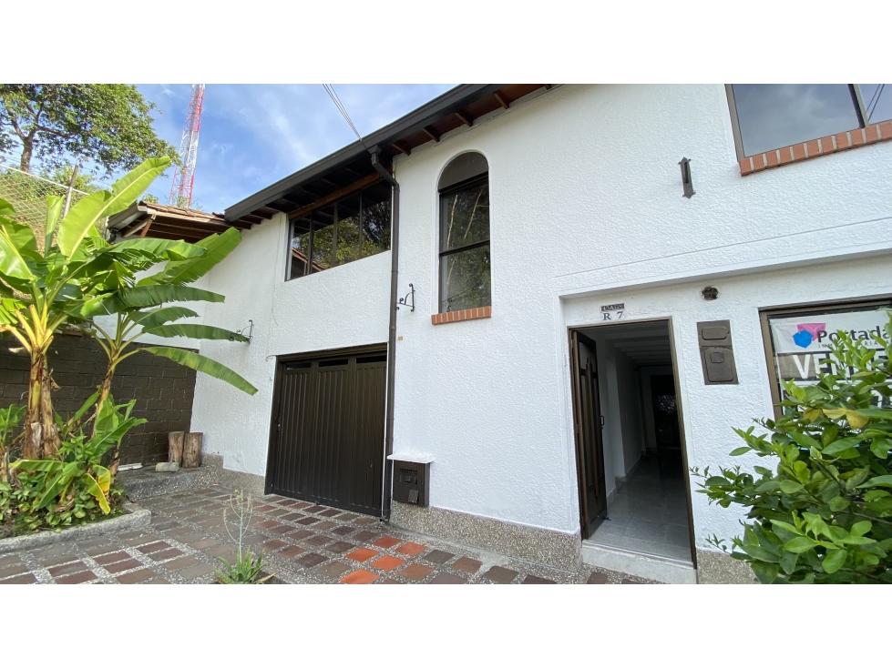 INVERSION? CASA EN CONJUNTO RESIDENCIAL EN ENVIGADO PARA REMODELAR