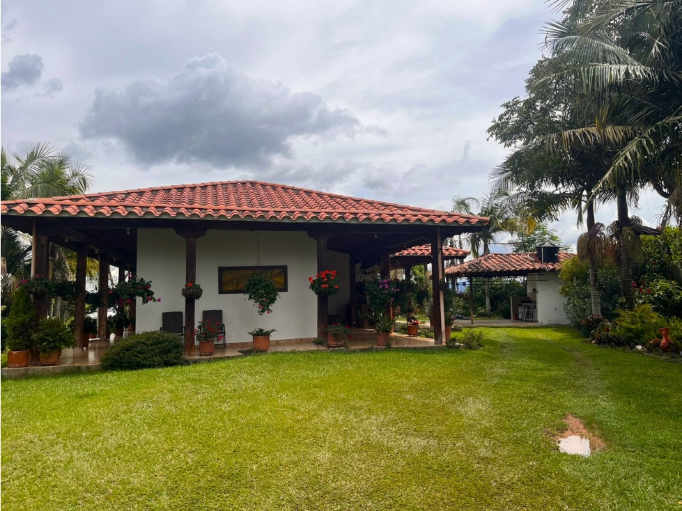 Venta Finca Tradicional San Vicente