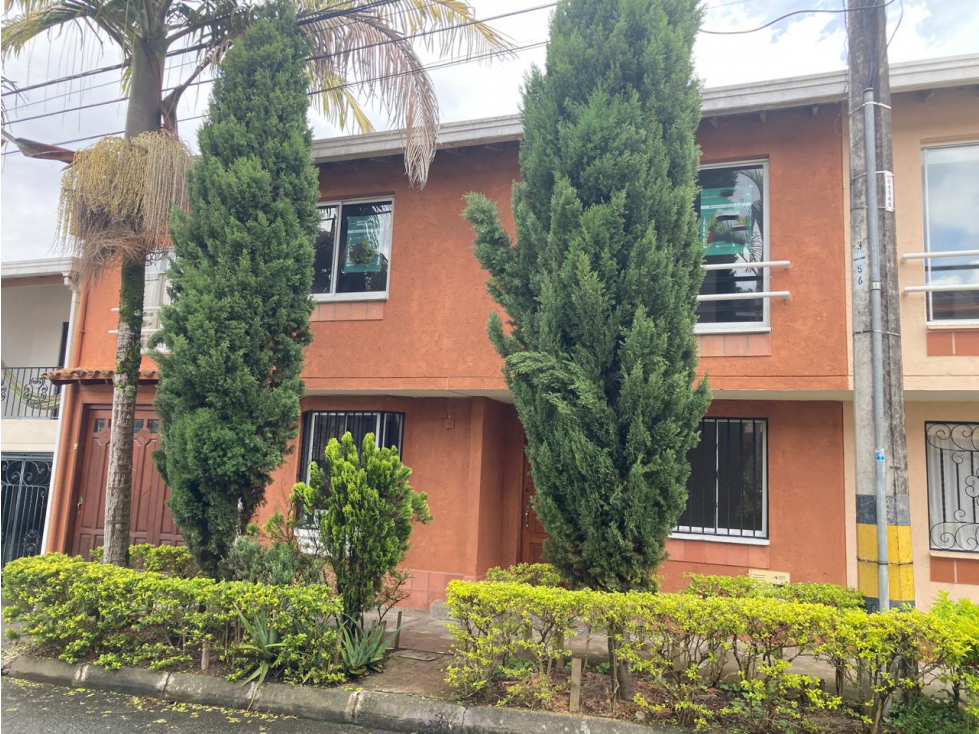 Venta casa de 300m2 en Rionegro