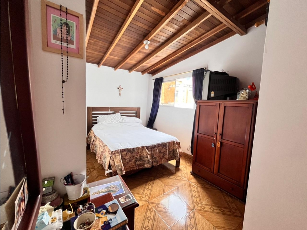 Venta Apartamento con 3 apartaestudios La Floresta — foto 4