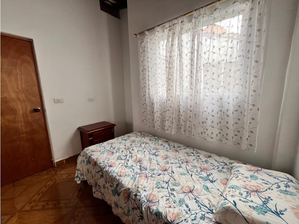 Venta Apartamento con 3 apartaestudios La Floresta — foto 5