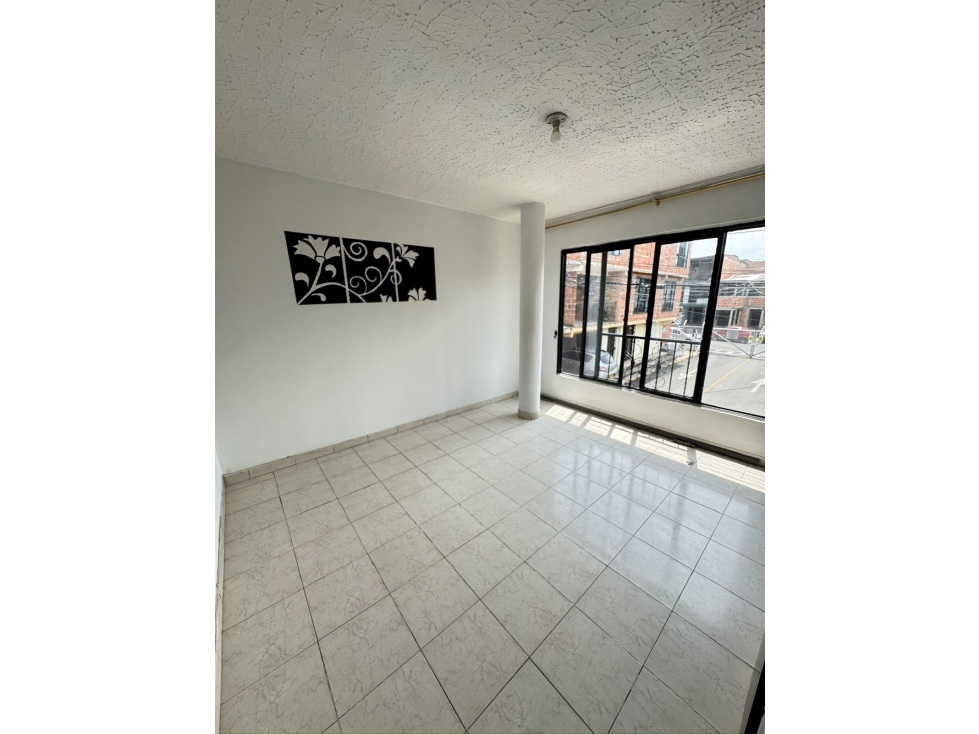 ALQUILER APARTAMENTO SOLARES DE COMFADI