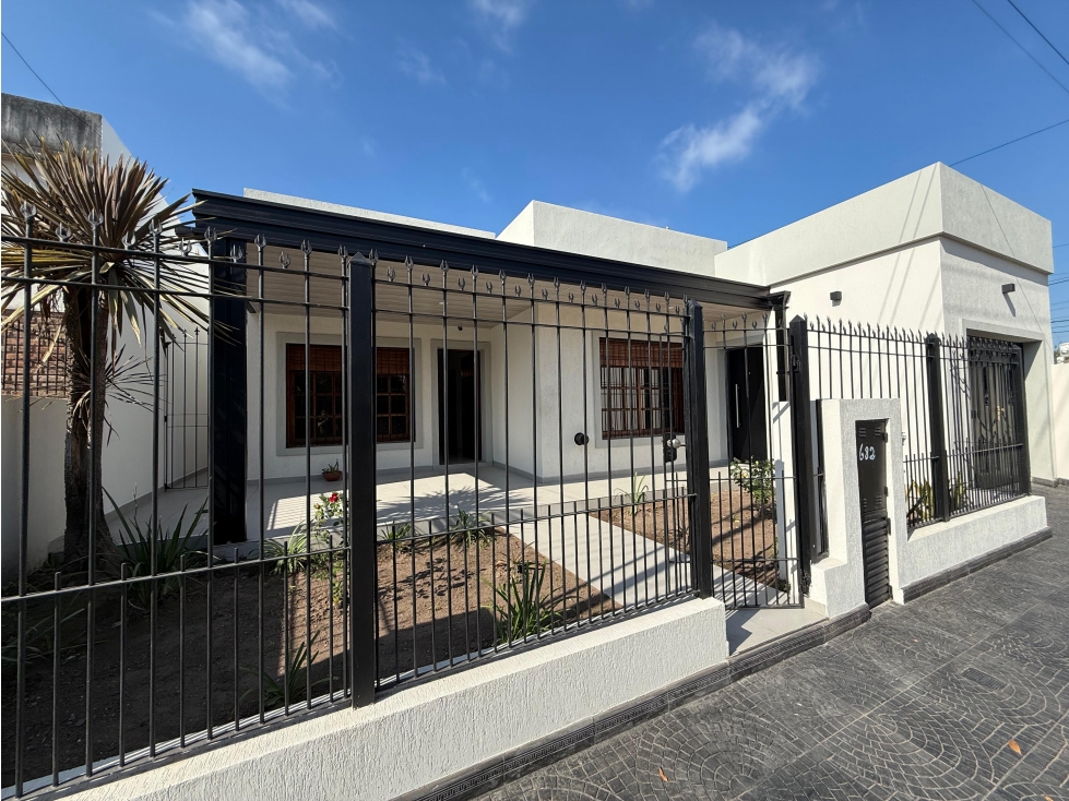 Casa y Departamento en venta - Centro - Luján, Buenos Aires - 1