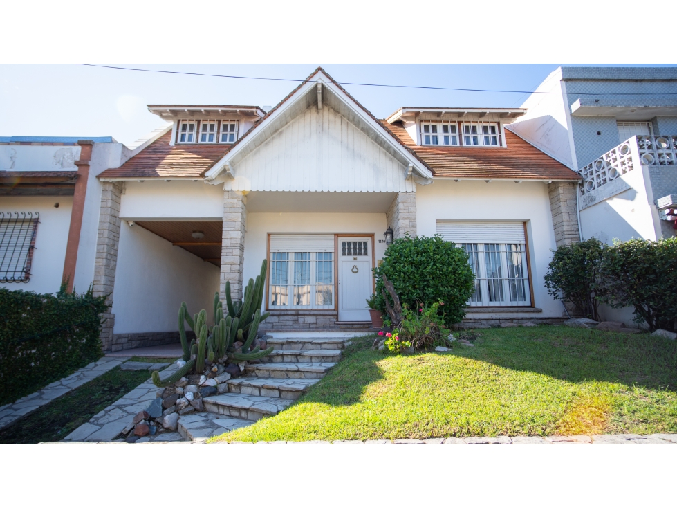 Venta casa centrica - Luján, Buenos Aires