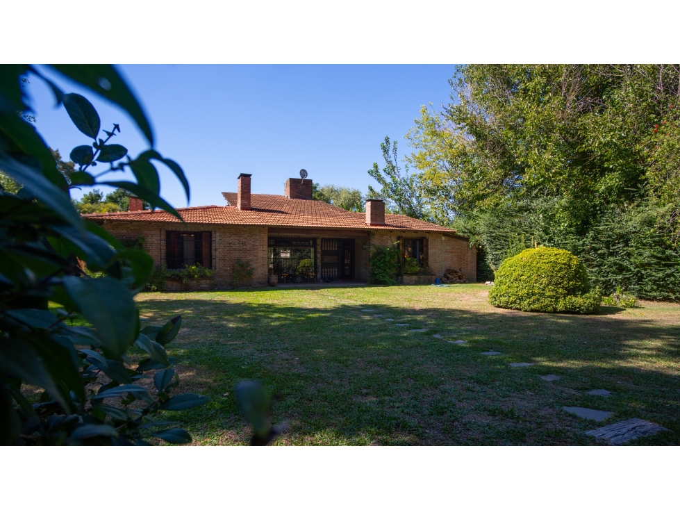 Casa Quinta Con Piscina Y Gran Parque En Luján Lote De 1.958 M²- Lujan — foto 5