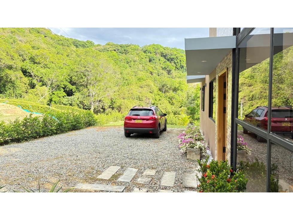 VENTA DE CASA-FINCA EN SOPETRÁN. ANTIOQUIA - 2
