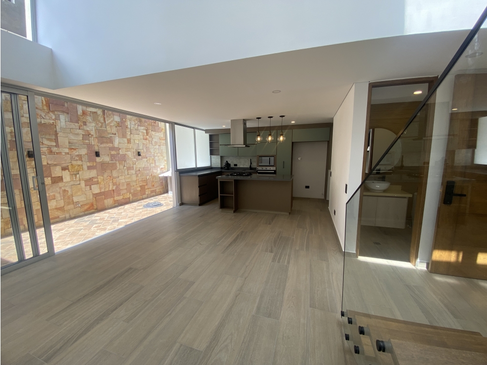 CASA PARA ESTRENAR UNIDAD CERRADA LLANOGRANDE SECTOR GUALANDAY SMG - 1