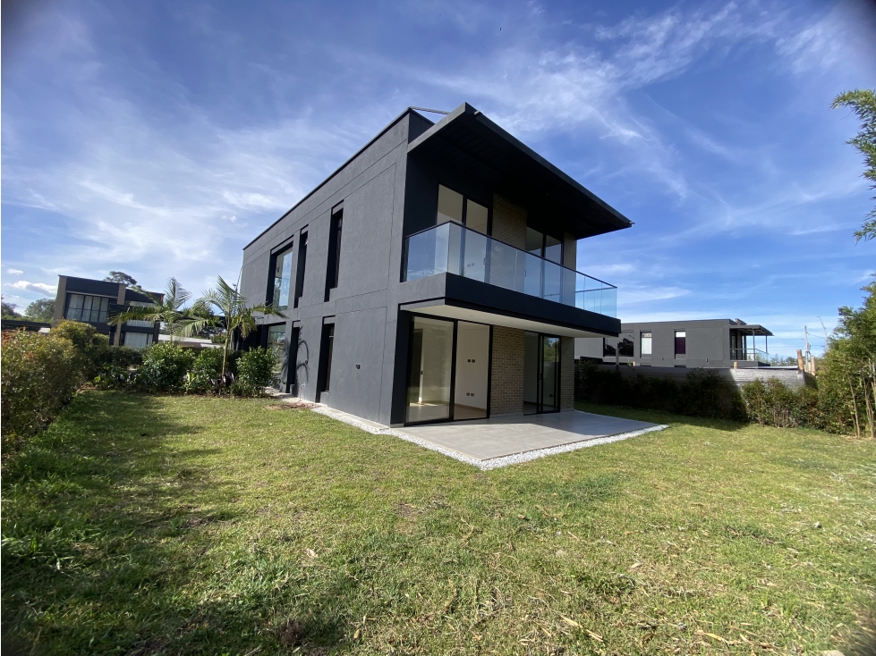 CASA PARA ESTRENAR, 2 NIVELES, UNIDAD CERRADA LLANOGRANDE SMG — foto 3
