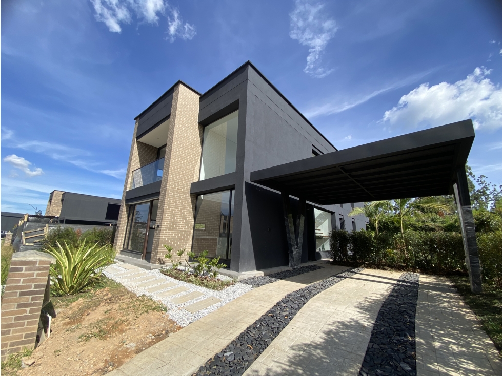 CASA PARA ESTRENAR, 2 NIVELES, UNIDAD CERRADA LLANOGRANDE SMG — foto 2