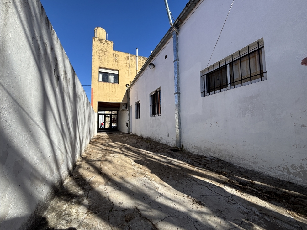 Casa y Local - 4