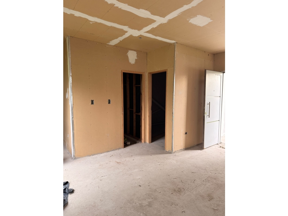 VENTA CASA A TERMINAR BARRIO JUAN XXIII, LUJÁN - 4