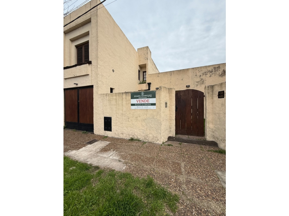CASA AMPLIA 4 DORMITORIOS