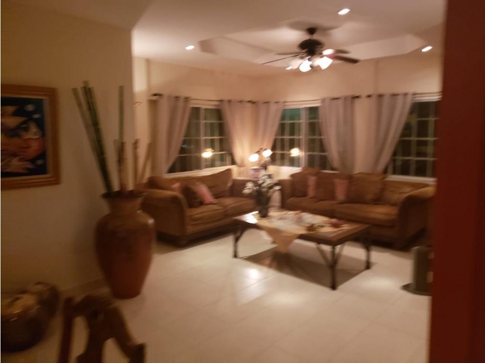 Alquiler casa en Coronado 5 habitaciones año nuevo