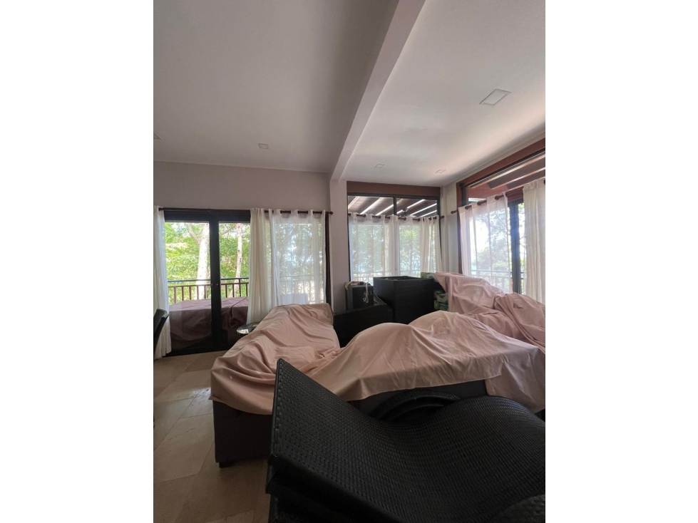 SE VENDE VILLA ENCANTADORA EN ISLA SABOGA - 5