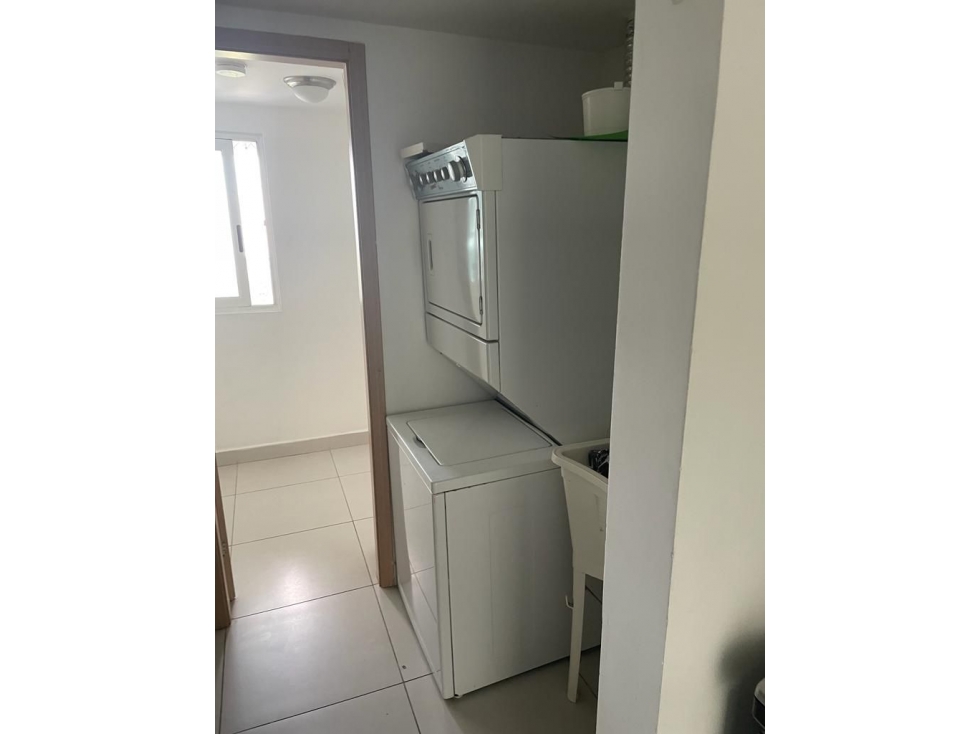 Alquiler de apartamento en Via Porras a lado del Parque Omar — foto 3