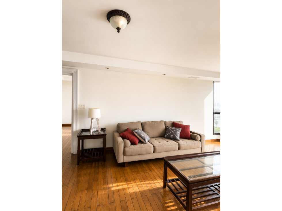 Alquiler en Avenida Balboa - 1 habitacion - vista al mar — foto 3