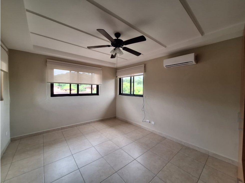 Se vende casa en Embassy Club — foto 6