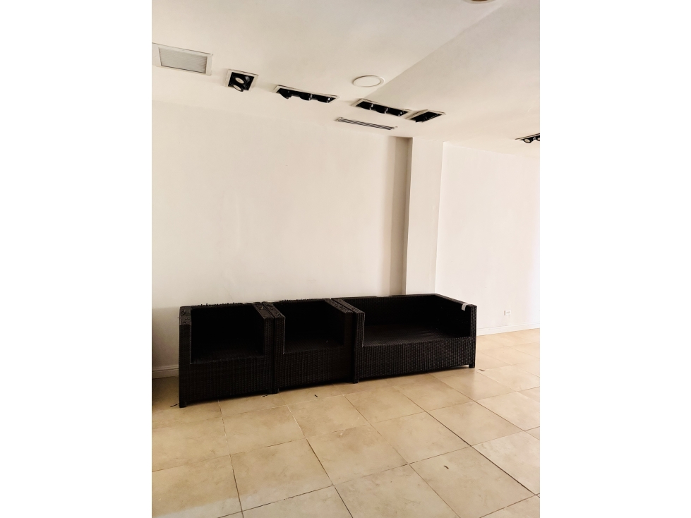 Se alquila y se vende oficina en Avenida Balboa — foto 5