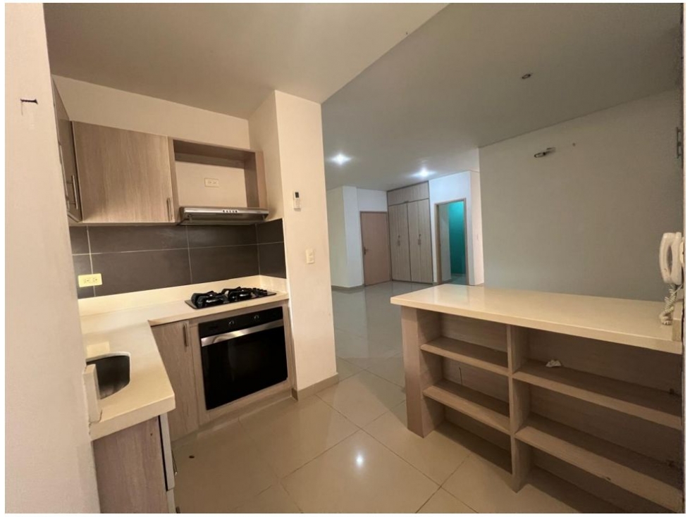 AMPLIO Y MODERNO APARTAMENTO EN BAVARIA, SANTA MARTA — foto 2