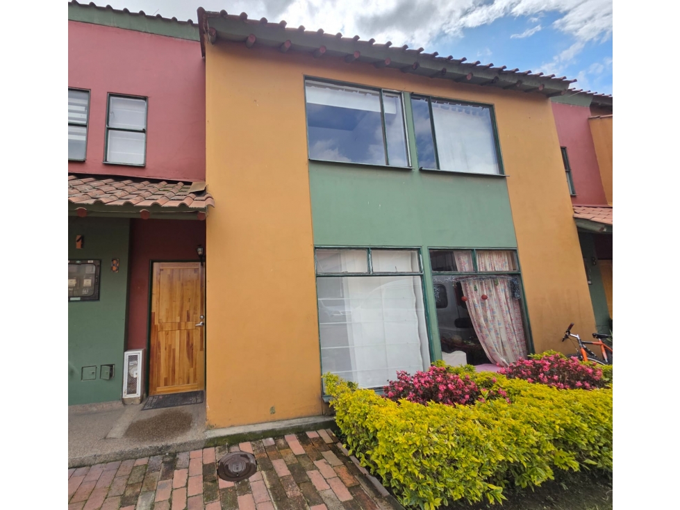VENTA CASA MADRID CONJUNTO RESIDENCIAL ALCALA. - 1