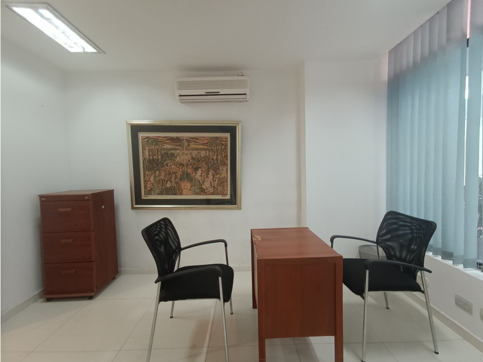 RENTA DE LOCAL COMERCIAL EN EL CENTRO DEL RODADERO - E.C. — foto 3