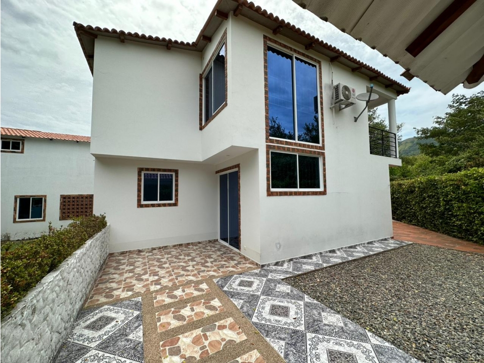 VENTA HERMOSA CASA CONDOMINIO VERDE DEL CAMPO NARIÑO CUNDINAMARCA. - 1