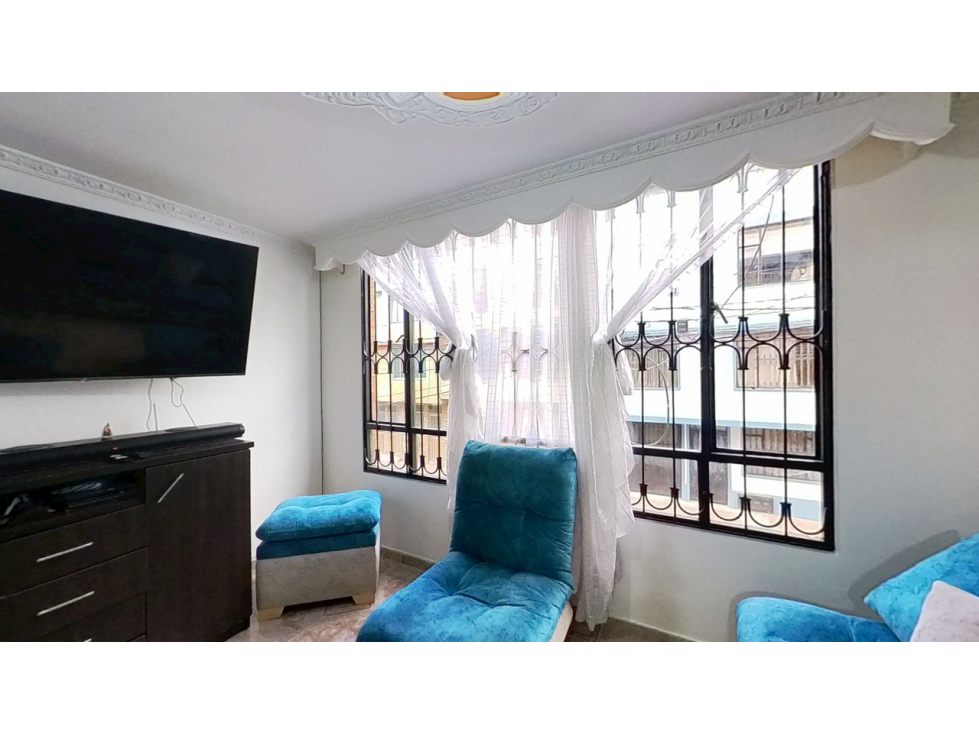 VENTA DE CASA DE BARRIO EL MUELLE - ENGATIVA - 4
