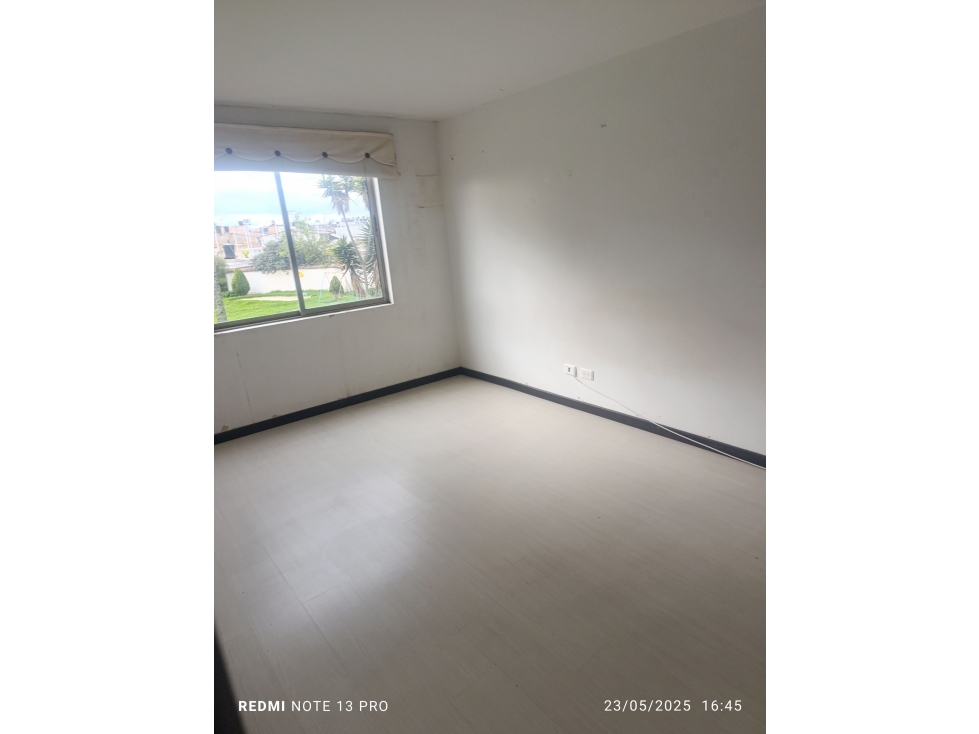 VENTA CASA 2 PARQUEADEROS TERRAZA BALCON PATIO 134M2-MOSQUERA — foto 6