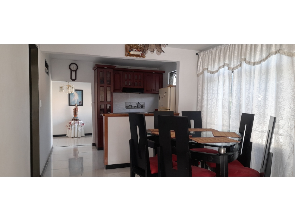 VENTA DE CASA DE DOS PISOS EN CARTAGO VALLE BARRIO SANTA MARIA — foto 3