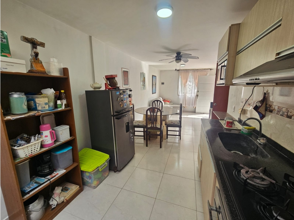 Oportunidad casa en conjunto cerrado en Soledad con piscina y patio — foto 5