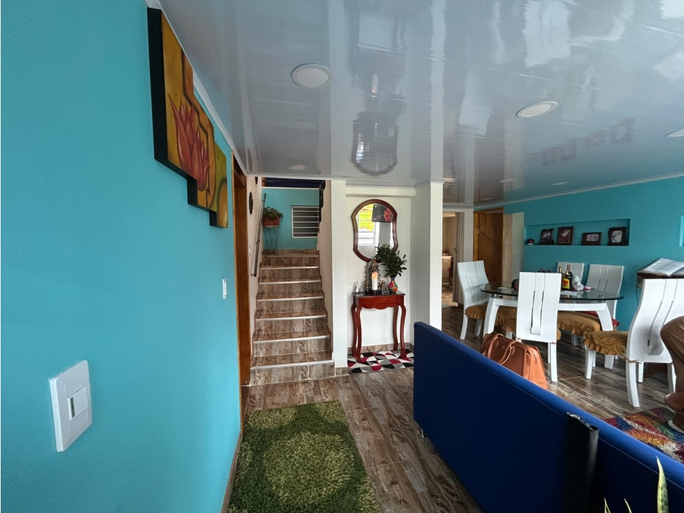 VENTA CASA CON APARTAESTUDIO Y LOCAL EN LAS NIEVES TUNJA — foto 2