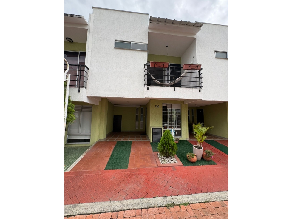 VENTA CASA EN MONTEMADERO EXCLUSIVA ZONA RESIDENCIAL NEIVA