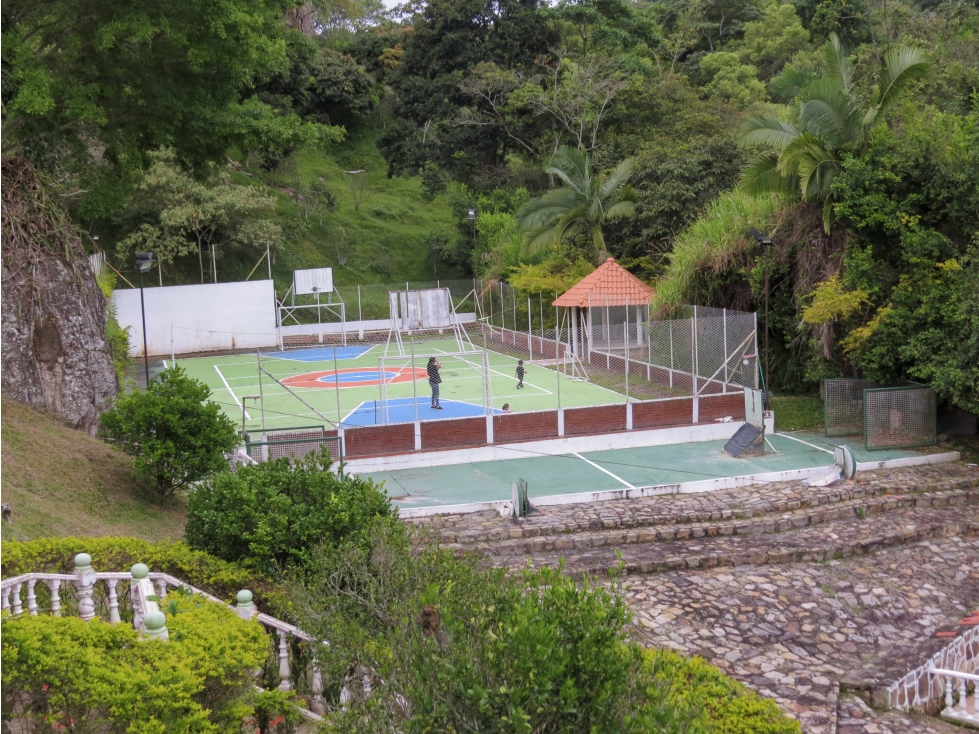 Venta o permuto hotel campestre arbelaez - 4