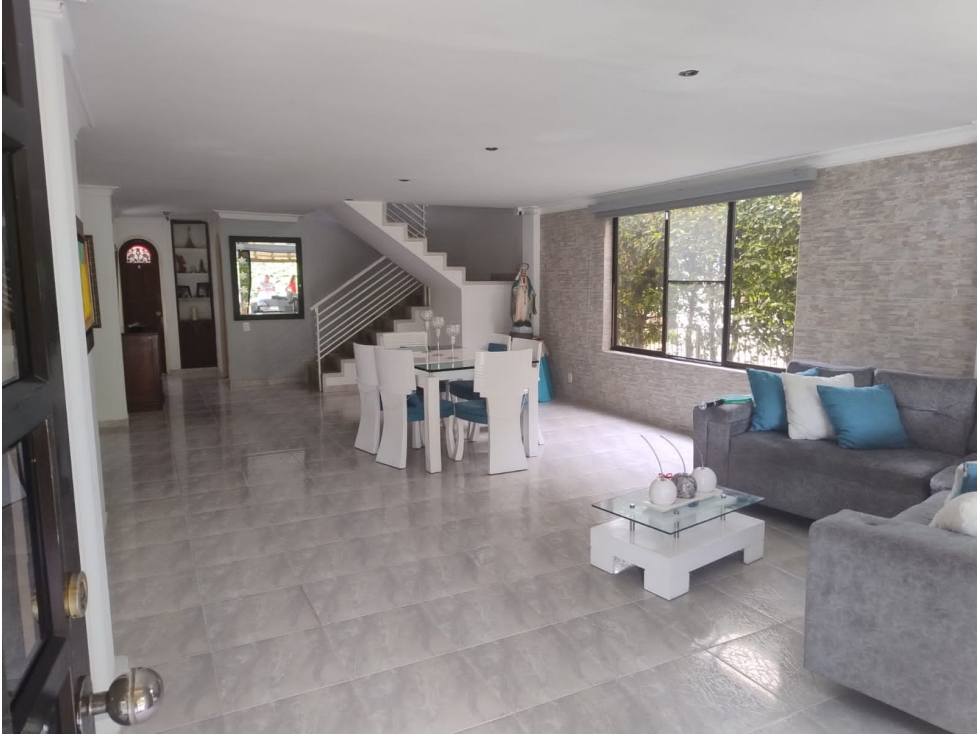 VENTA DE HERMOSA CASA CAMPESTRE EN LOS LAGOS CARTAGO