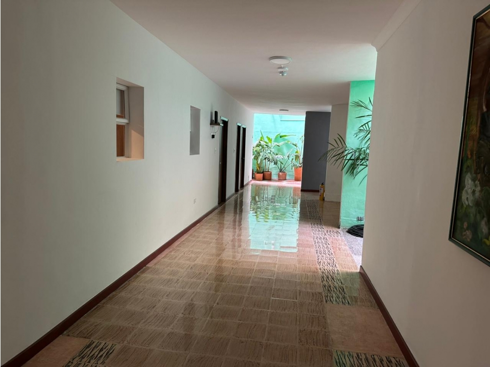 VENTA DE CASA-HOTEL EN PRIMER PISO EN SAN JOAQUIN - MEDELLIN