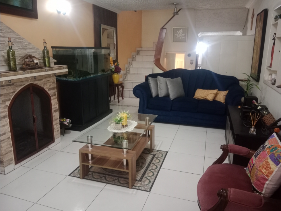 VENTA DE CASA EN MODELIA, BOGOTÁ